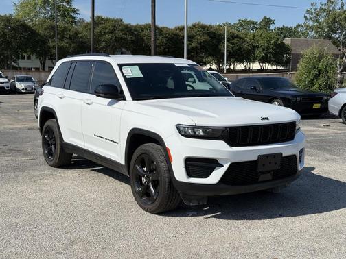 2023 Jeep Grand Cherokee Altitude