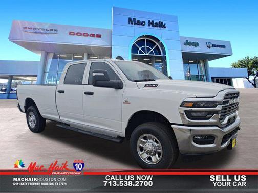 2025 RAM 3500 Tradesman Crew Cab 4x4 8' Box