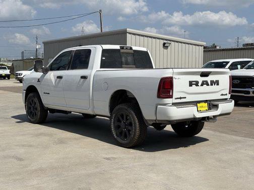 2025 RAM 2500 Lone Star Crew Cab 4x4 6'4' Box