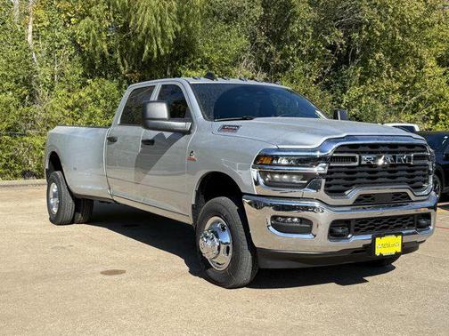 2026 RAM 3500 Tradesman Crew Cab 4x4 8' Box