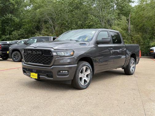 Granite Crystal Metallic Clearcoat 2026 RAM 1500 Express