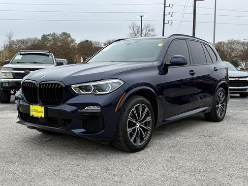 2021 BMW X5 M50i