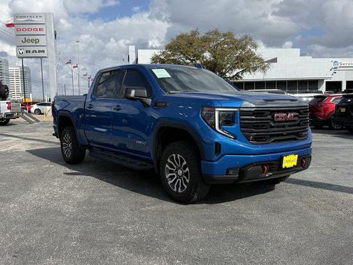 2023 GMC Sierra 1500 AT4