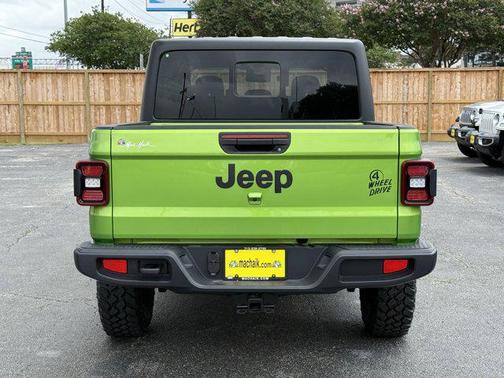 2025 Jeep Gladiator Willys
