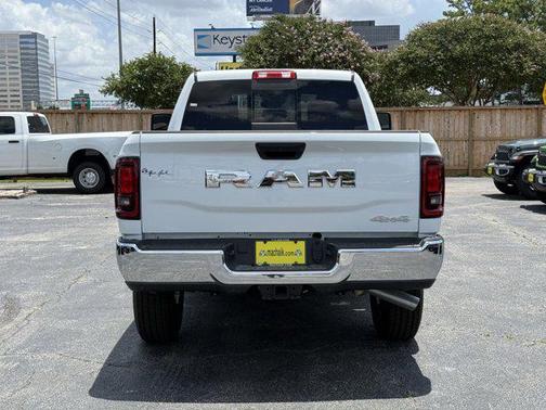 2025 RAM 2500 Tradesman Crew Cab 4x4 6'4' Box