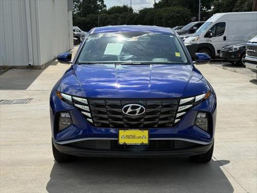 2023 Hyundai TUCSON SE