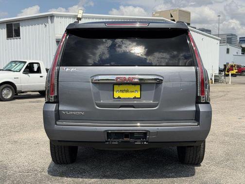 Satin Steel Metallic 2018 GMC Yukon Denali
