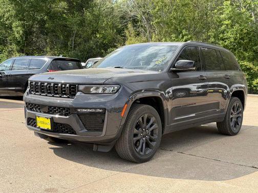 Baltic Gray Metallic Clearcoat 2026 Jeep Grand Cherokee Limited