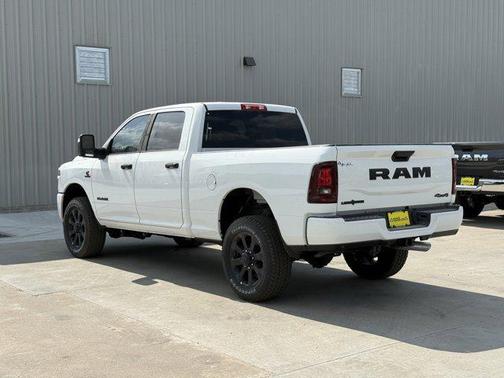 2025 RAM 2500 Lone Star Crew Cab 4x4 6'4' Box