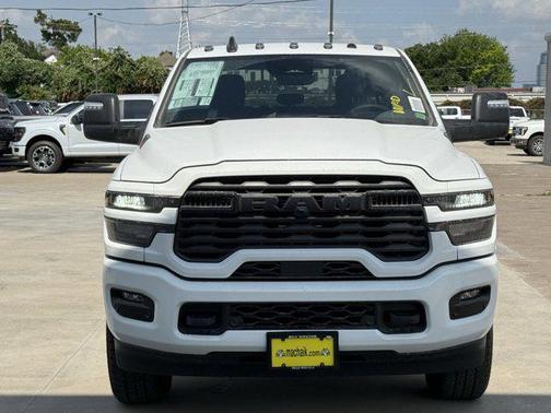 2025 RAM 2500 Lone Star Crew Cab 4x4 6'4' Box
