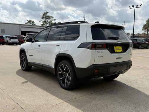 2026 Jeep Cherokee Overland