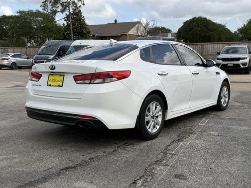 Snow White Pearl 2016 Kia Optima LX