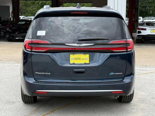 2025 Chrysler Pacifica L