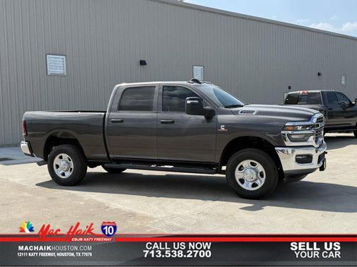 2025 RAM 2500 Tradesman Crew Cab 4x4 6'4' Box