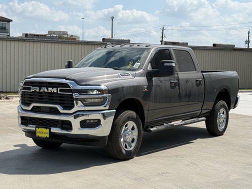2025 RAM 2500 Tradesman Crew Cab 4x4 6'4' Box