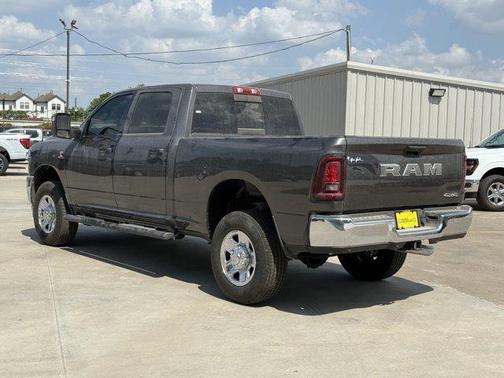 2025 RAM 2500 Tradesman Crew Cab 4x4 6'4' Box