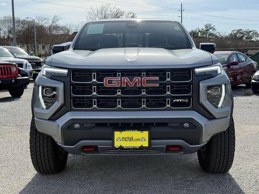2024 GMC Canyon AT4
