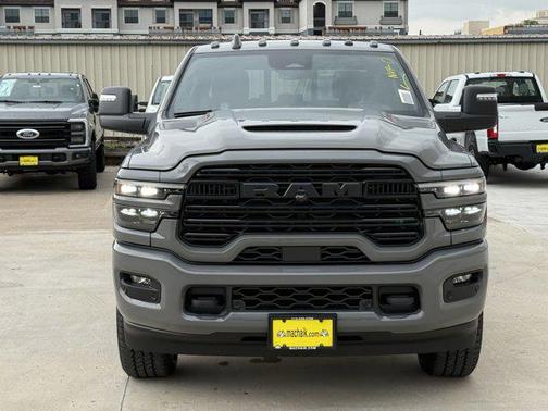 2025 RAM 2500 Laramie Crew Cab 4x4 6'4' Box