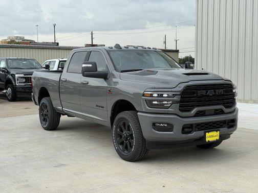 2025 RAM 2500 Laramie Crew Cab 4x4 6'4' Box