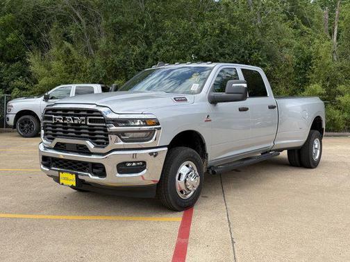 Silver Zynith 2026 RAM 3500 Tradesman Crew Cab 4x4 8' Box