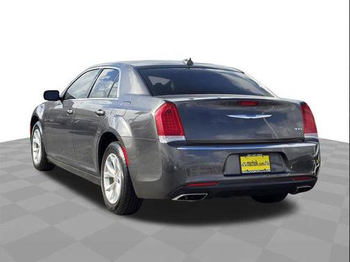 Granite Crystal Metallic Clearcoat 2023 Chrysler 300 Touring