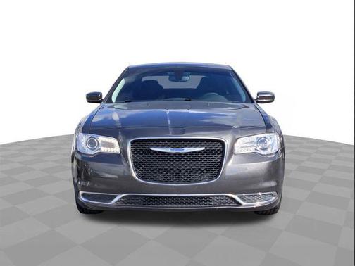 Granite Crystal Metallic Clearcoat 2023 Chrysler 300 Touring