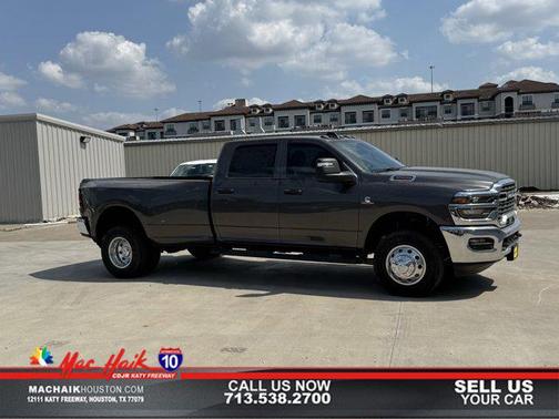 2025 RAM 3500 Tradesman Crew Cab 4x4 8' Box