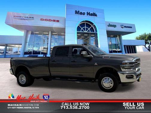 2025 RAM 3500 Tradesman Crew Cab 4x4 8' Box