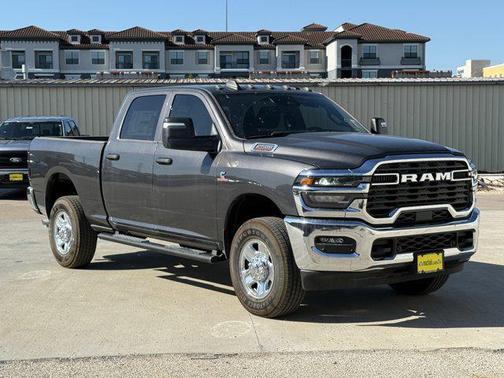2025 RAM 2500 Tradesman Crew Cab 4x4 6'4' Box
