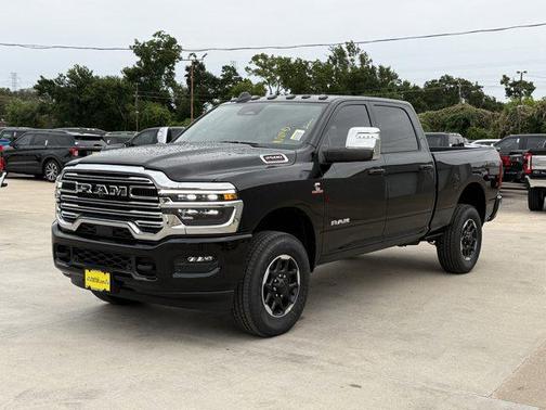 2025 RAM 2500 Laramie Crew Cab 4x4 6'4' Box