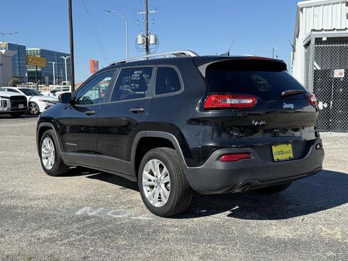 2015 Jeep Cherokee Sport