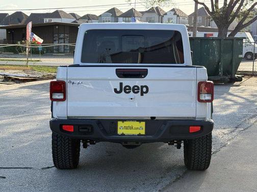 2025 Jeep Gladiator Nighthawk