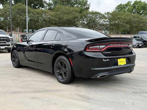 Pitch Black Clearcoat 2019 Dodge Charger SXT