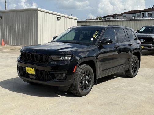 2025 Jeep Grand Cherokee Altitude