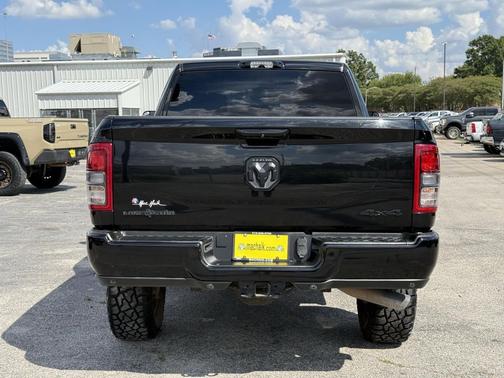 2022 RAM 2500 Lone Star Crew Cab 4x4 6'4' Box