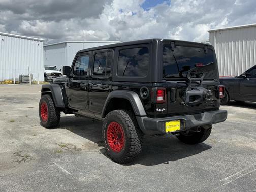2022 Jeep Wrangler Unlimited Sport