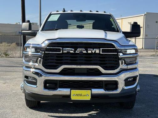 2025 RAM 3500 Tradesman Crew Cab 4x4 8' Box