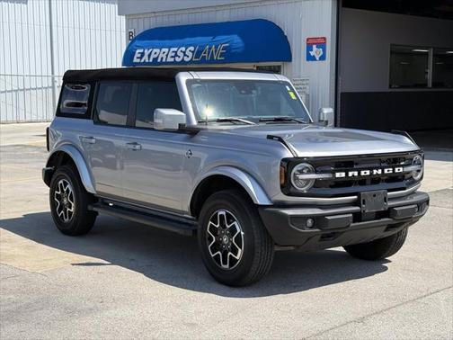 2024 Ford Bronco Outer Banks