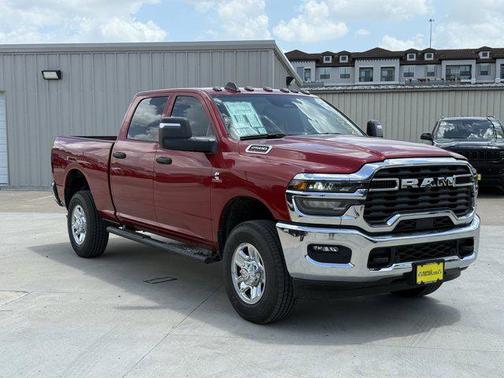 2025 RAM 2500 Tradesman Crew Cab 4x4 6'4' Box