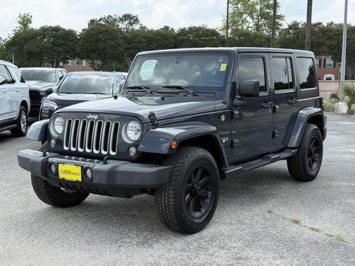 2016 Jeep Wrangler Unlimited Sahara