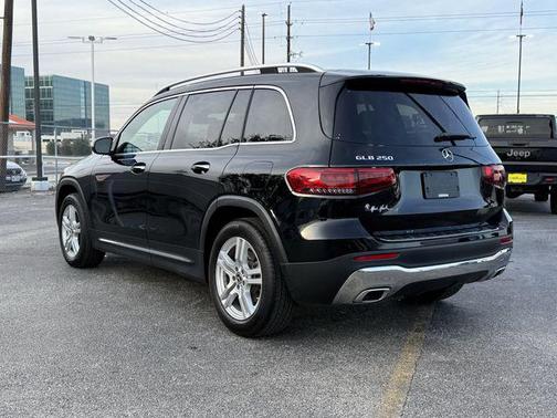 2023 Mercedes-Benz GLB 250 Base