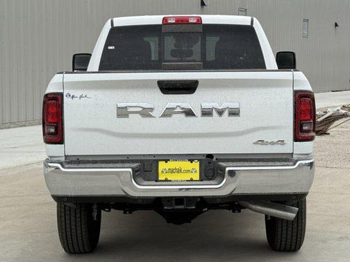 2025 RAM 2500 Tradesman Crew Cab 4x4 6'4' Box