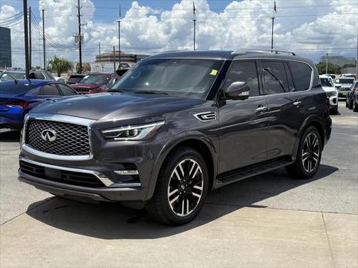 2023 INFINITI QX80 Luxe