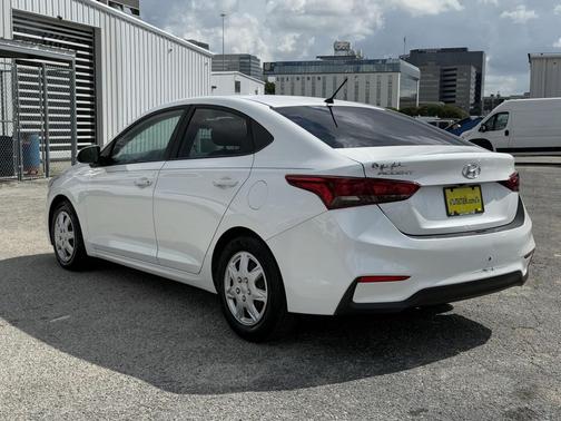2018 Hyundai Accent SE