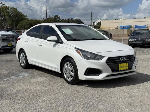 2018 Hyundai Accent SE