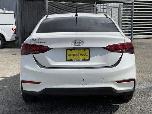 2018 Hyundai Accent SE
