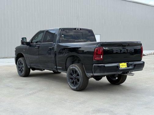 2025 RAM 2500 Big Horn Crew Cab 4x4 6'4' Box