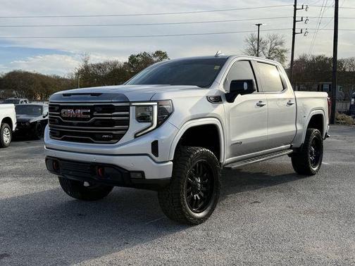 2022 GMC Sierra 1500 AT4