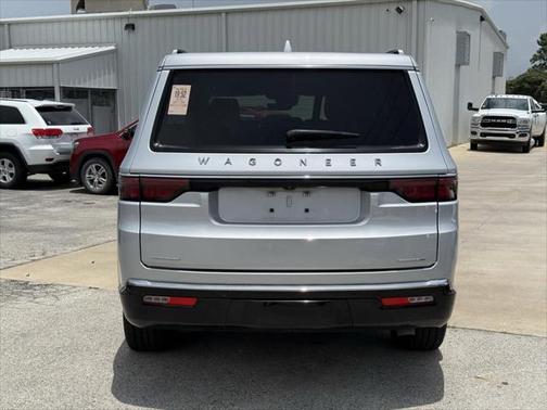 2022 Jeep Wagoneer Series II 4x4