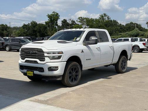 2025 RAM 2500 Laramie Crew Cab 4x4 6'4' Box